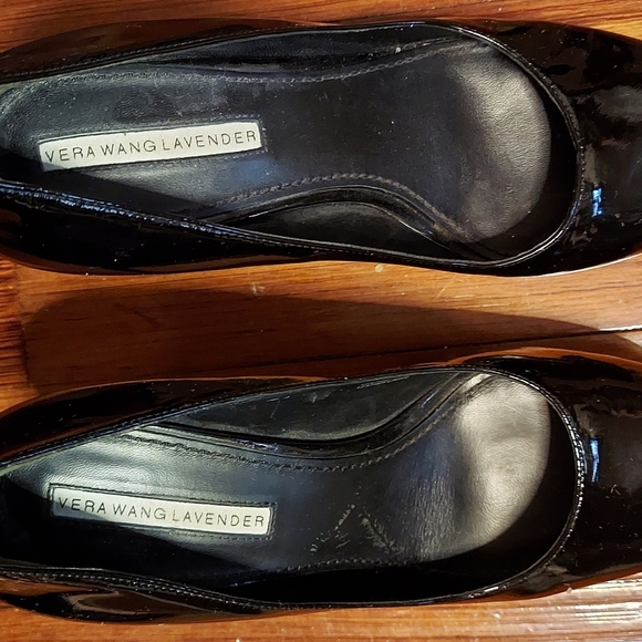 Vera Wang Lavender Label " Vero Cuoio" Black Patent Leather Stilettos Size 7M - Picture 8 of 16